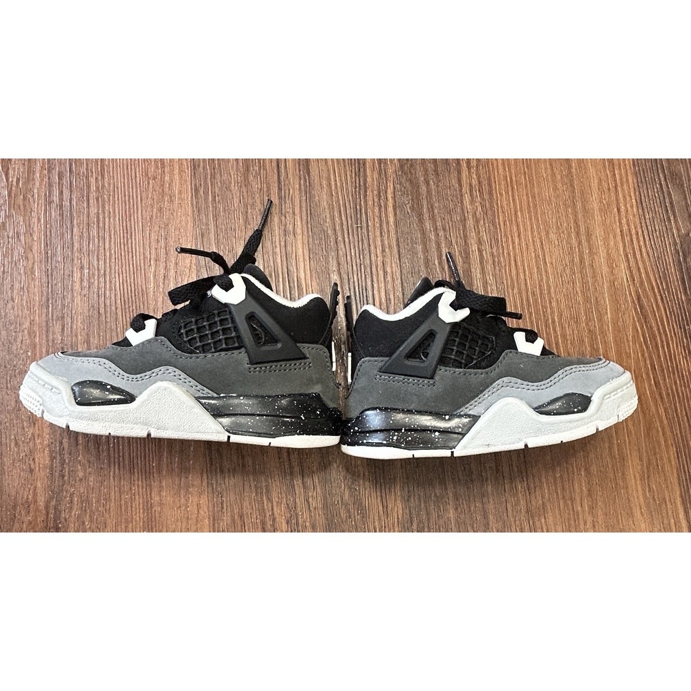 Nike Air Jordan 4 Retro Toddler Size 6C Toddler White Thunder Black FV4538-002 - Picture 9 of 13
